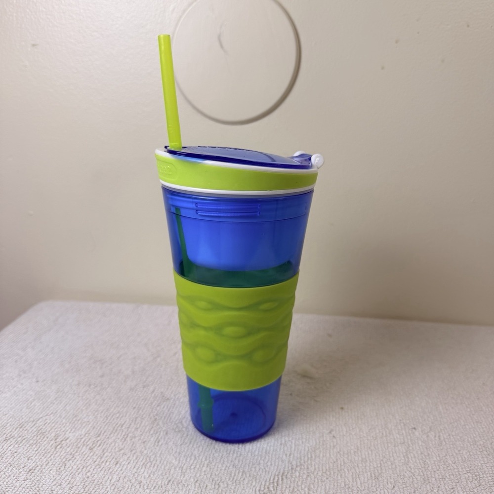 Snackeez 2 in 1 Green/Blue Snack & Drink 8" Cup *Pre-Owned/Nice*